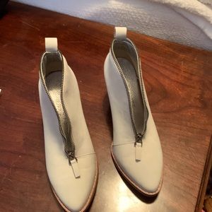 Coconuts by Matisse Suede Booties size 5.5